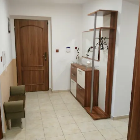 Apartment Eskadra 02 *