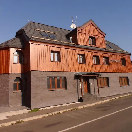 Eskadra 02 Horni Mala Upa