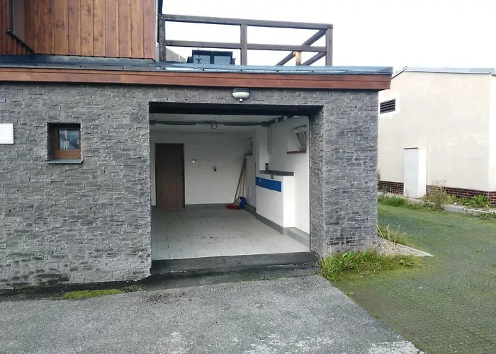 Eskadra 02 Apartmán *